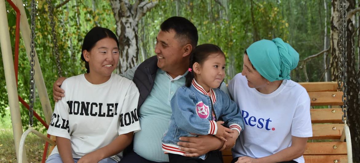 Гульназ и ее муж очень довольны тем, что закончили курсы структуры «ООН-женщины».